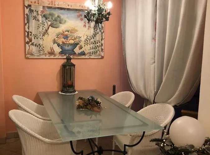 Residenza Giardino - Chez Antoinette Apartment