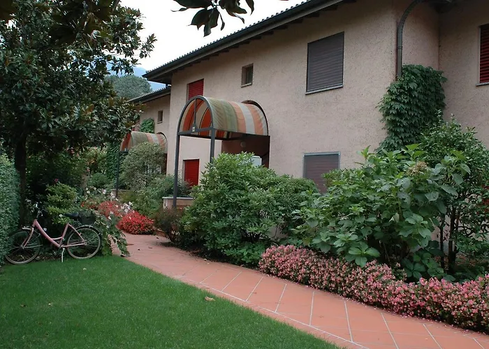 Apartment Residenza Giardino - Chez Antoinette *