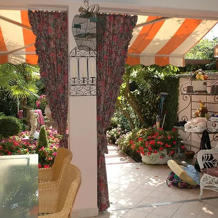 Residenza Giardino - Chez Antoinette Apartment Ascona